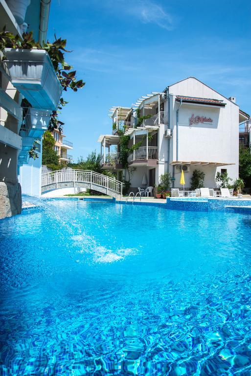 The Poolhouse Apartment Sunny Beach Exterior photo