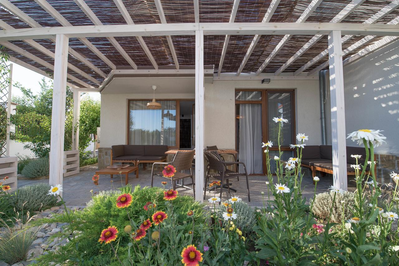 The Poolhouse Apartment Sunny Beach Exterior photo